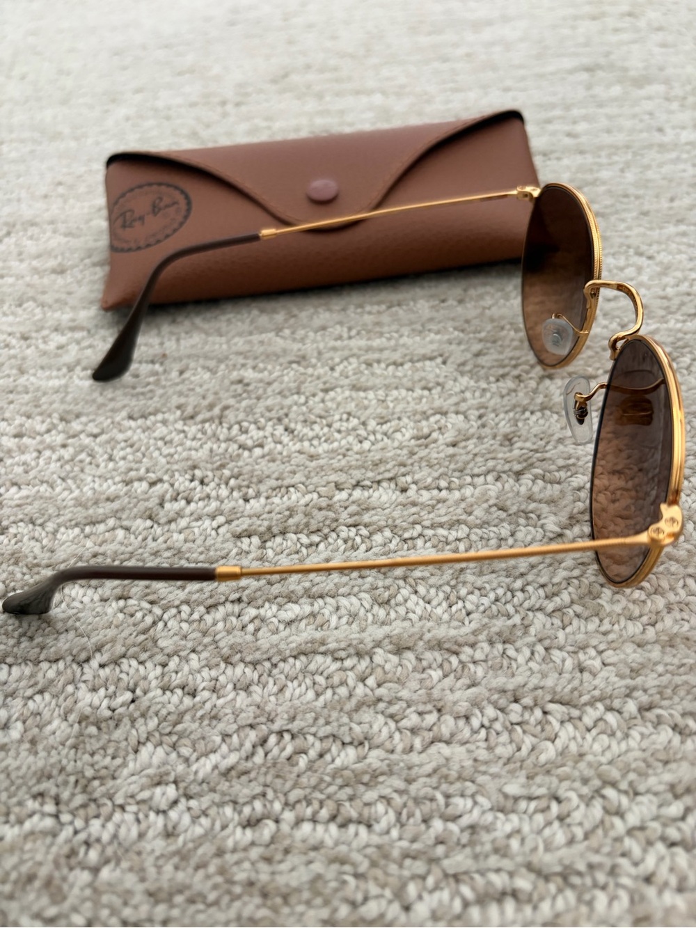 Ray-Ban RB3447 Round Metal Gold Brown Gradient Sunglasses Worn Once + Case - Picture 2 of 4